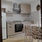 Turistico Civico 4 *